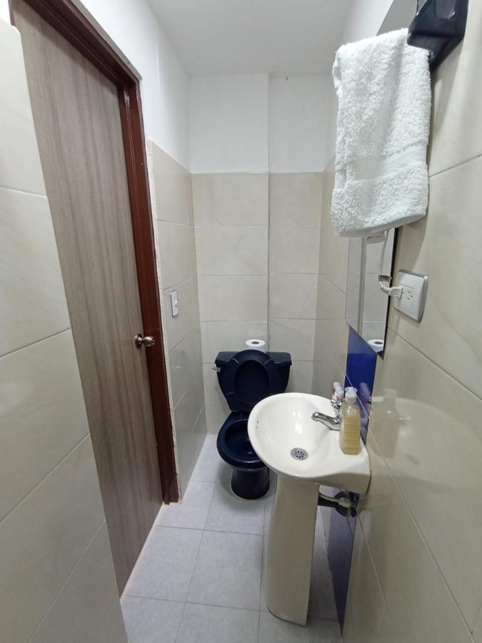 Komodo Alojamiento- Hostal Autoservicio, Ubicado Cerca Al Centro Historico - Bano Privado, Wifi , Cama 2X2 Y Agua Caliente Y Cocina Compartida Попаян Екстер'єр фото