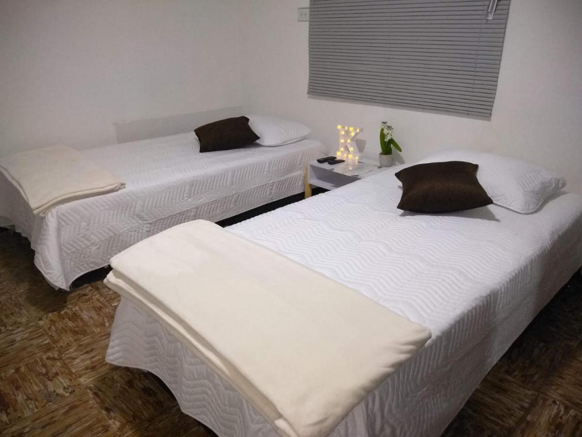 Komodo Alojamiento- Hostal Autoservicio, Ubicado Cerca Al Centro Historico - Bano Privado, Wifi , Cama 2X2 Y Agua Caliente Y Cocina Compartida Попаян Екстер'єр фото